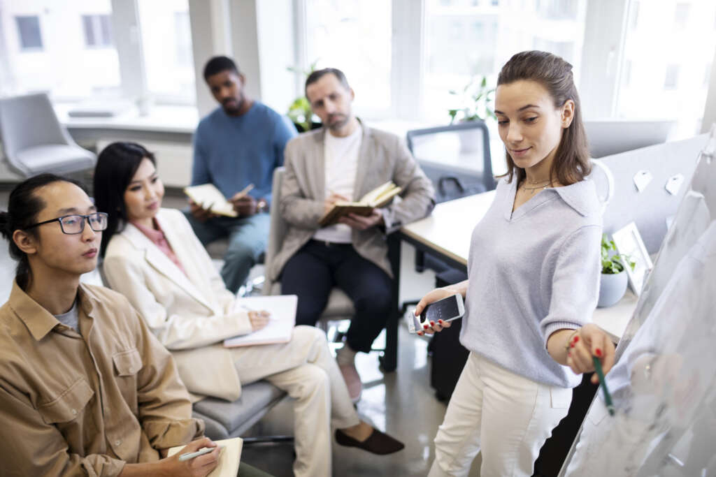 medium-shot-people-learning-language